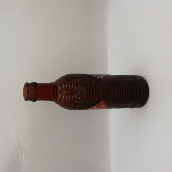 Vintage Orange Crush Amber Ribbed Glass Bottle Louisville, Kentucky 7 oz - Picture 2 of 8